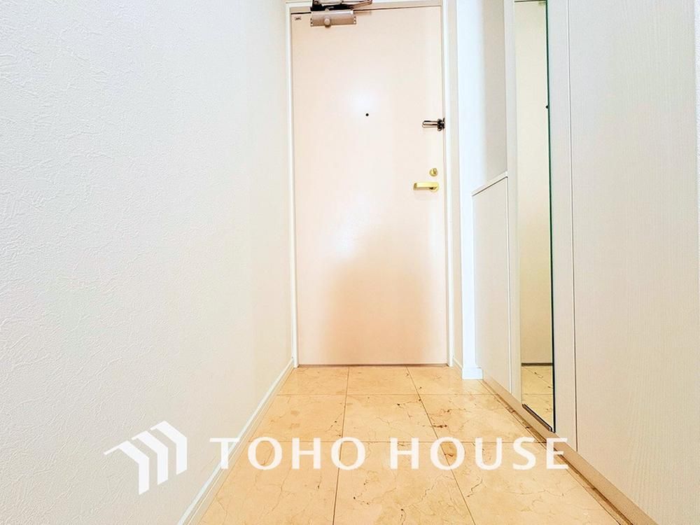 Renovated 3LDK Apartment for Sale in Kawasaki Nakahara - Thumbnail 2