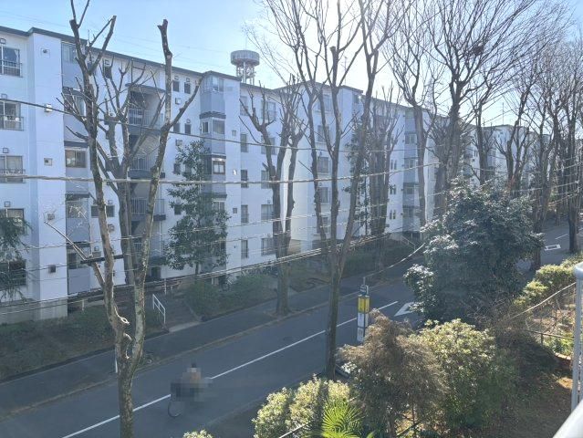 3LDK Apartment for Sale in Miyamae-ku, Kawasaki - Thumbnail 4