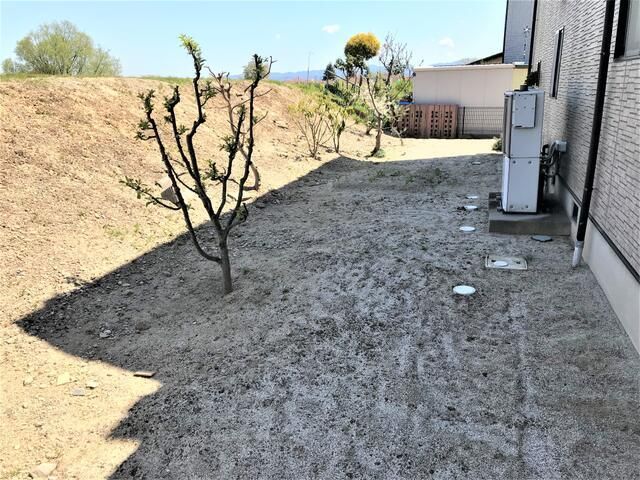 5LDK+S Resale House in Fukushima City with South-Facing Garden - Thumbnail 3