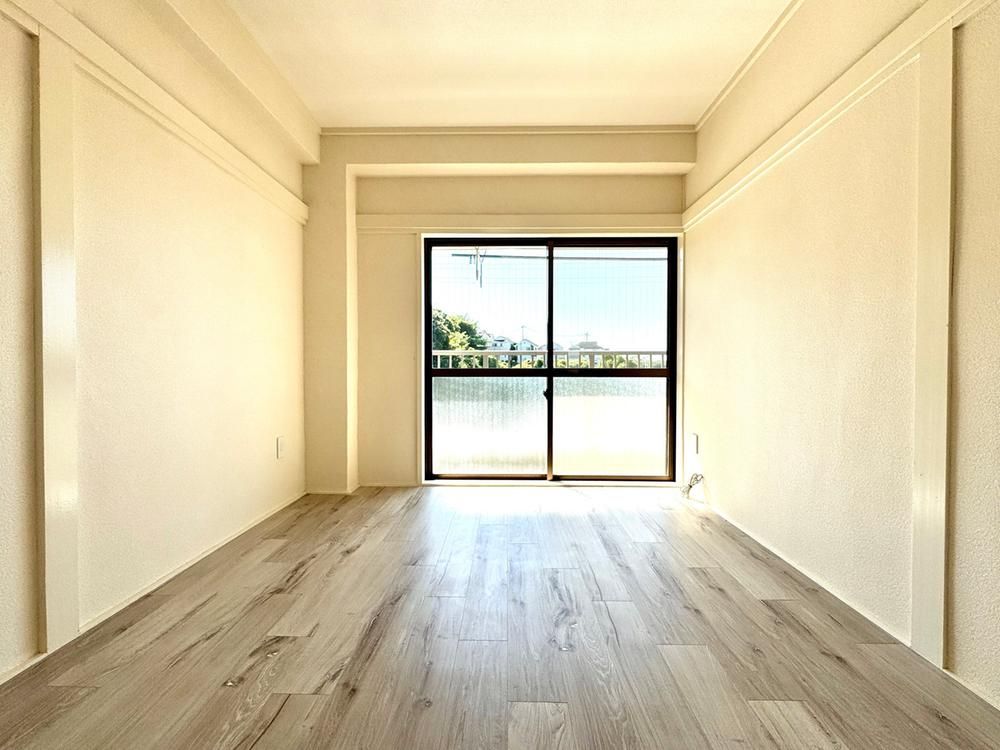 2DK Apartment for Sale in Hodogaya-ku, Yokohama - Thumbnail 2