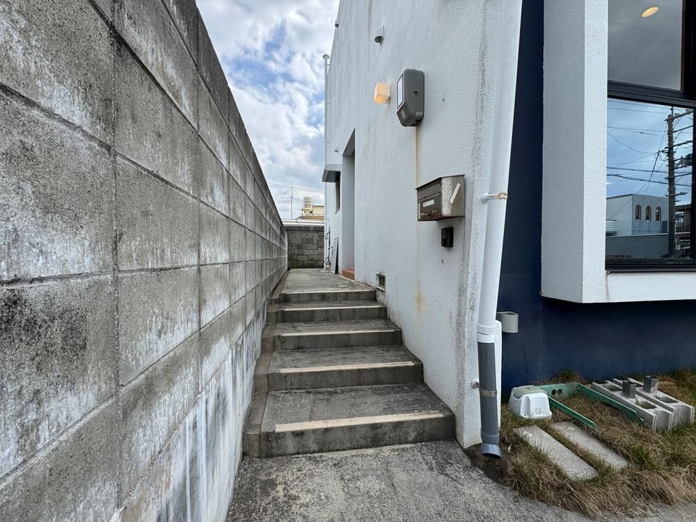 4LDK RC House for Sale in Yomitan, Okinawa - 94.93 sqm - Thumbnail 2