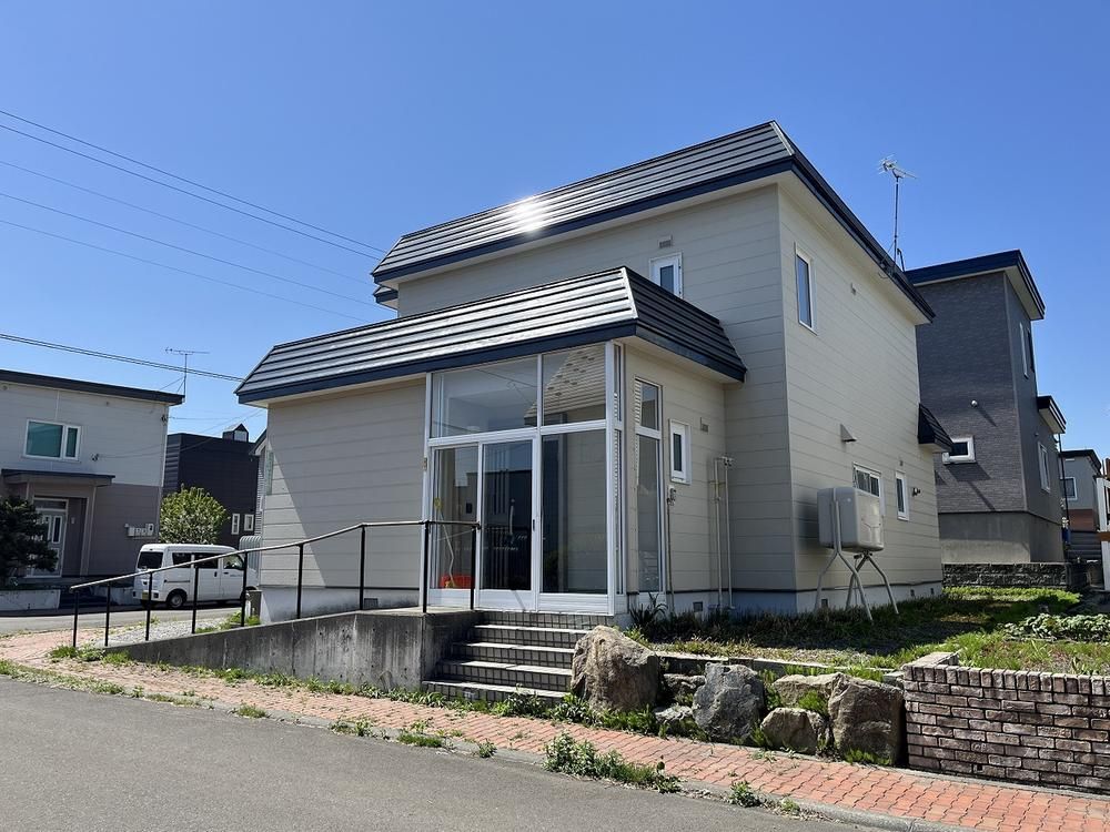 4LDK+S House for Sale in Ebetsu, Hokkaido - 128.7m2 - Thumbnail 2
