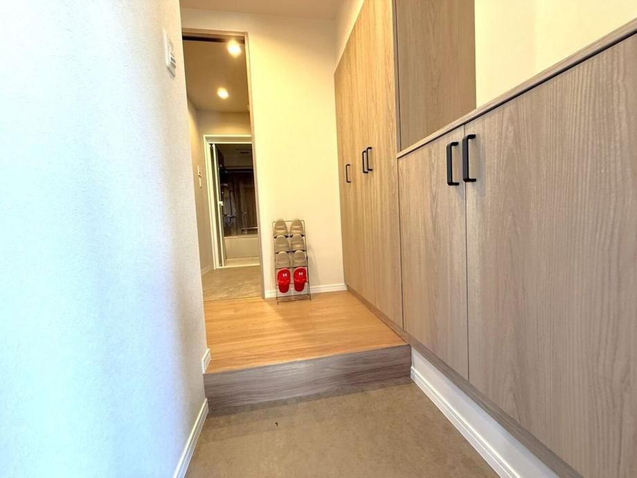 Renovated 2LDK Apartment Near Ishiyamadori in Sapporo - Thumbnail 2