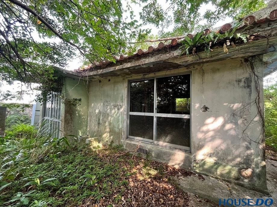 Used 2LDK Detached House in Chatan, Okinawa - Thumbnail 2