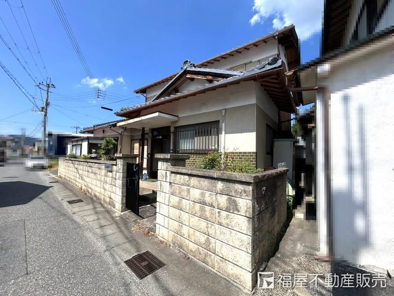 5DK Detached House for Sale in Omihachiman, Shiga - 4.8 Million Yen - Thumbnail 4