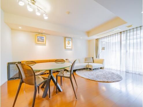 2LDK Apartment for Sale in Shibuya, Tokyo - 75.81 sqm - Thumbnail 4