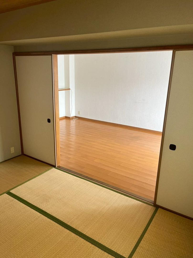 3LDK Apartment for Sale in Chuo-ku, Sapporo - 67.52m² - Thumbnail 3