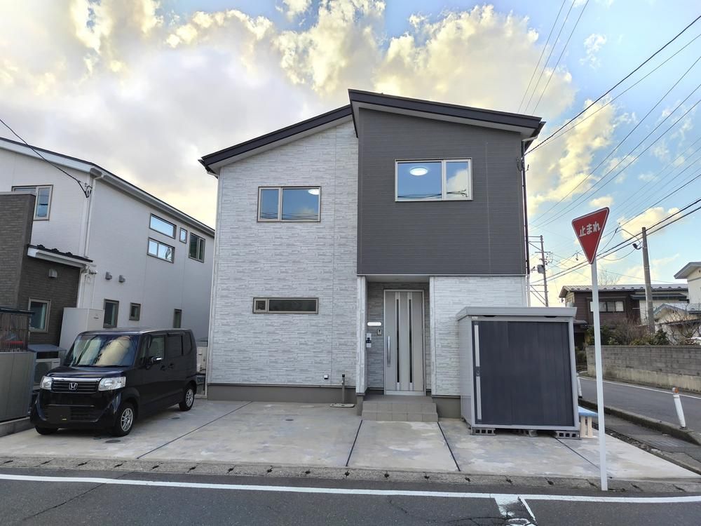 3LDK House for Sale in Akita City, Akita Prefecture - Thumbnail 2