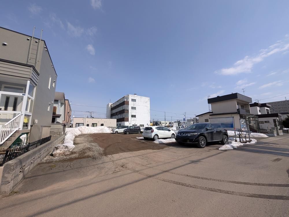 Land for Sale in Kita Ward, Sapporo - 347m2 Plot - Thumbnail 3
