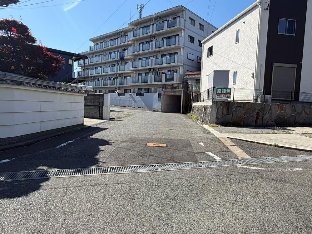 4LDK Detached House for Sale in Yahatanishi Ward, Kitakyushu - Thumbnail 2