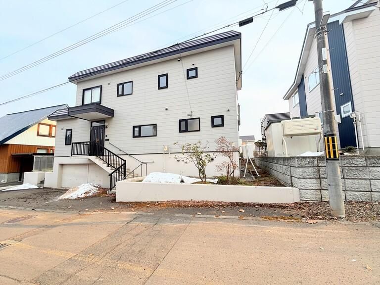319.6 sqm Land for Sale in Kitahiroshima, Hokkaido - Thumbnail 2