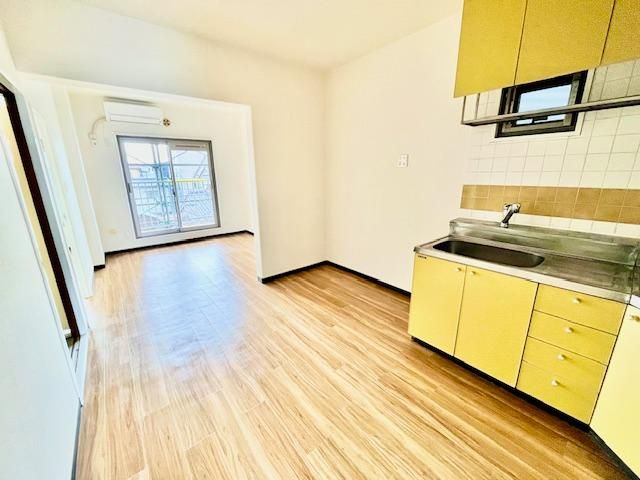 Renovated 3LDK Apartment for Sale in Toride, Ibaraki - Thumbnail 4