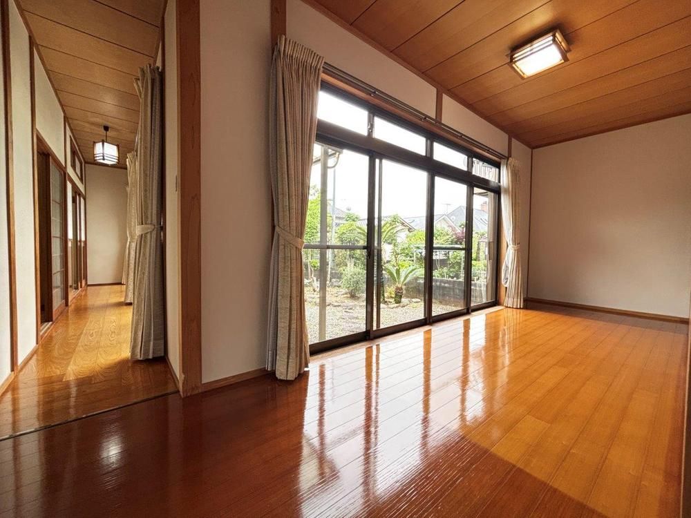 Renovated 3LDK House with Large Garden in Itoda, Fukuoka - Thumbnail 2
