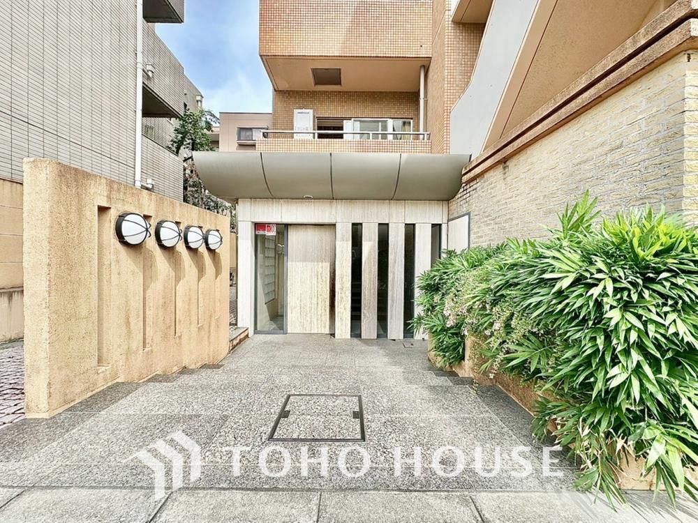 Beverly Homes Shoto Condo in Shibuya - 2LDK+S Renovated Apartment - Thumbnail 3