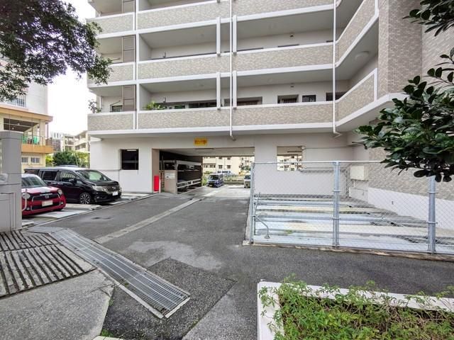 3LDK Apartment for Sale in Naha, Okinawa - Thumbnail 2