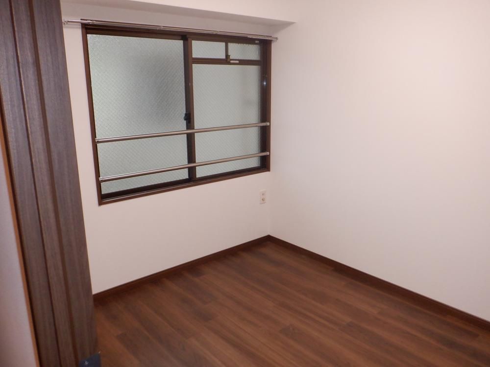 2LDK Apartment in Yahatanishi Ward, Kitakyushu for 5.8 Million Yen - Thumbnail 2