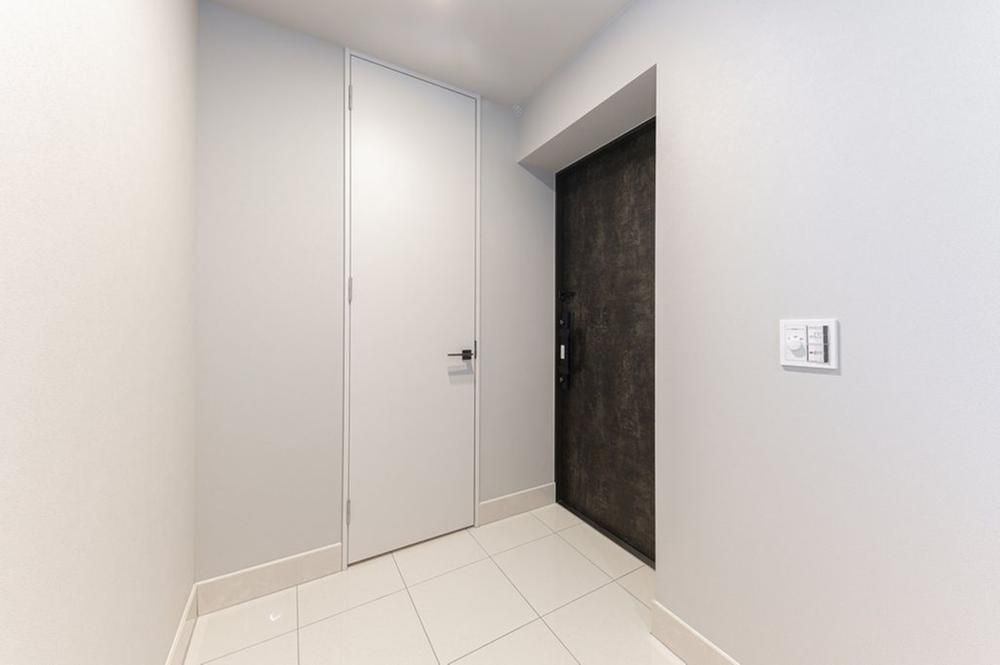 New 3LDK Apartment with Osaka Castle View in Miyakojima, Osaka - Thumbnail 3