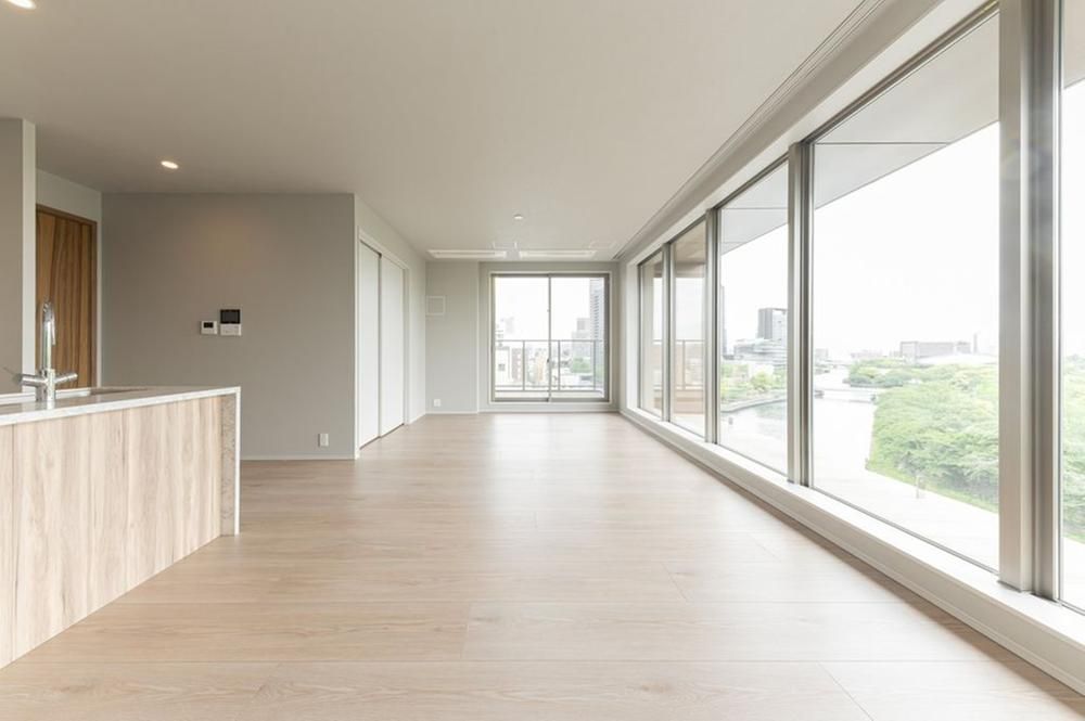 New 3LDK Apartment with Osaka Castle View in Miyakojima, Osaka - Thumbnail 4