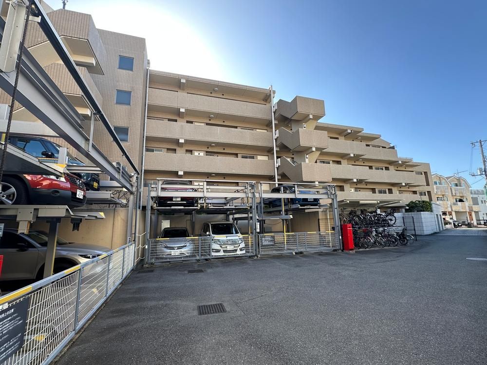 3LDK Apartment for Sale in Kawasaki, Kanagawa - 75m2 - Thumbnail 2
