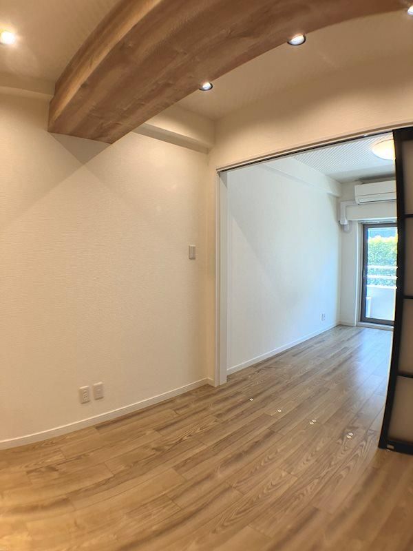 1DK Apartment for Sale in Tsurumi, Yokohama - 29.16 sqm - Thumbnail 4