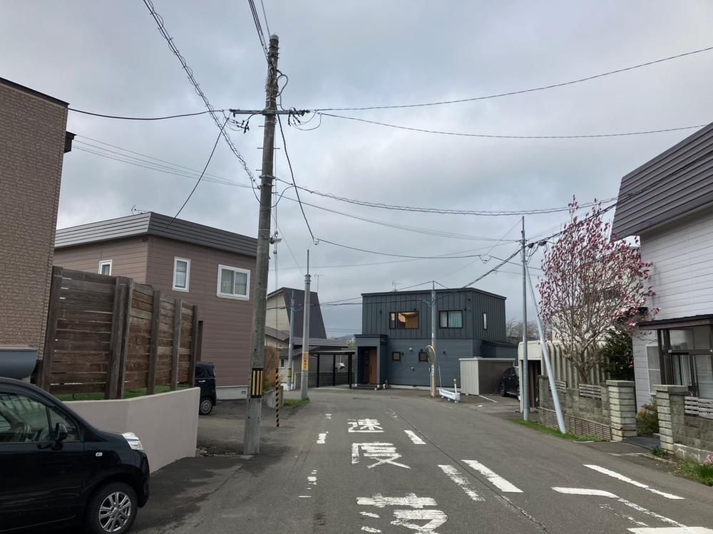 Renovated 3LDK House on Corner Lot in Kitahiroshima - Thumbnail 4
