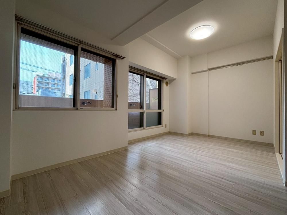 1SLDK Renovated Apartment Near Sōen Station in Sapporo - Thumbnail 3