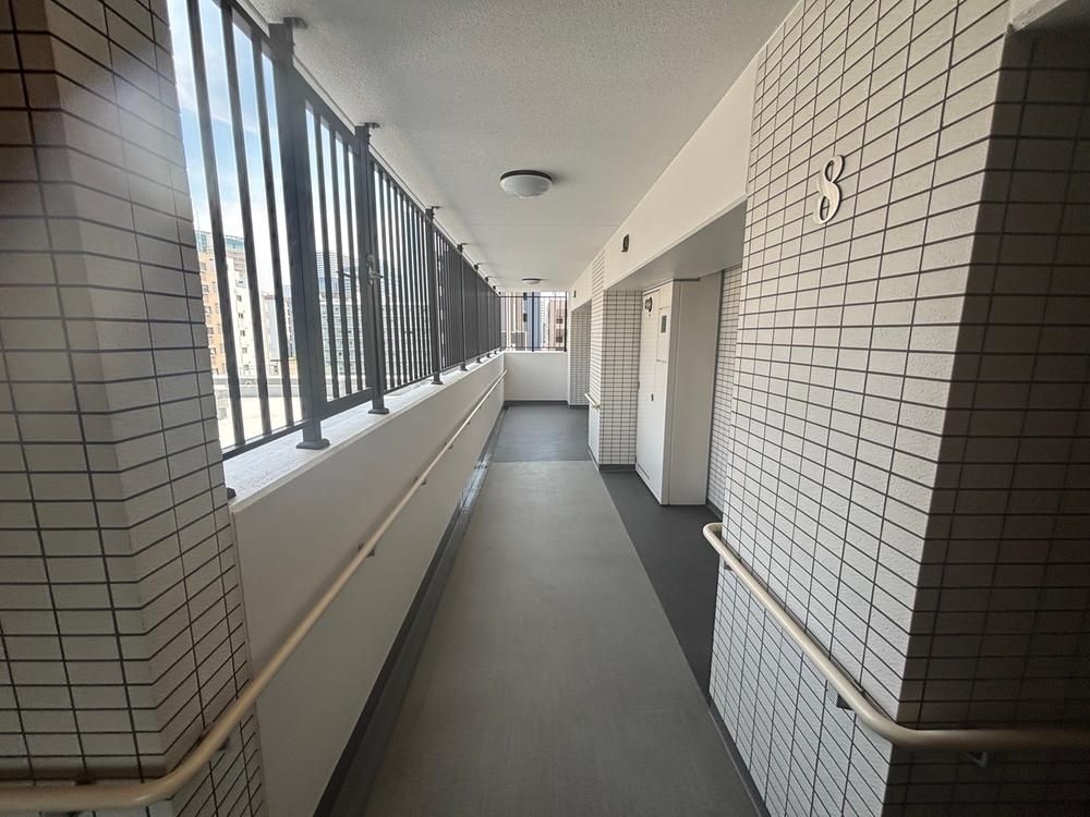 2LDK Apartment for Sale in Nishi Ward, Yokohama – 45.37m² - Thumbnail 2