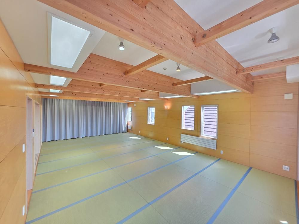 Spacious 3-Story House in Higashi-ku, Sapporo - 283m2 - Thumbnail 3