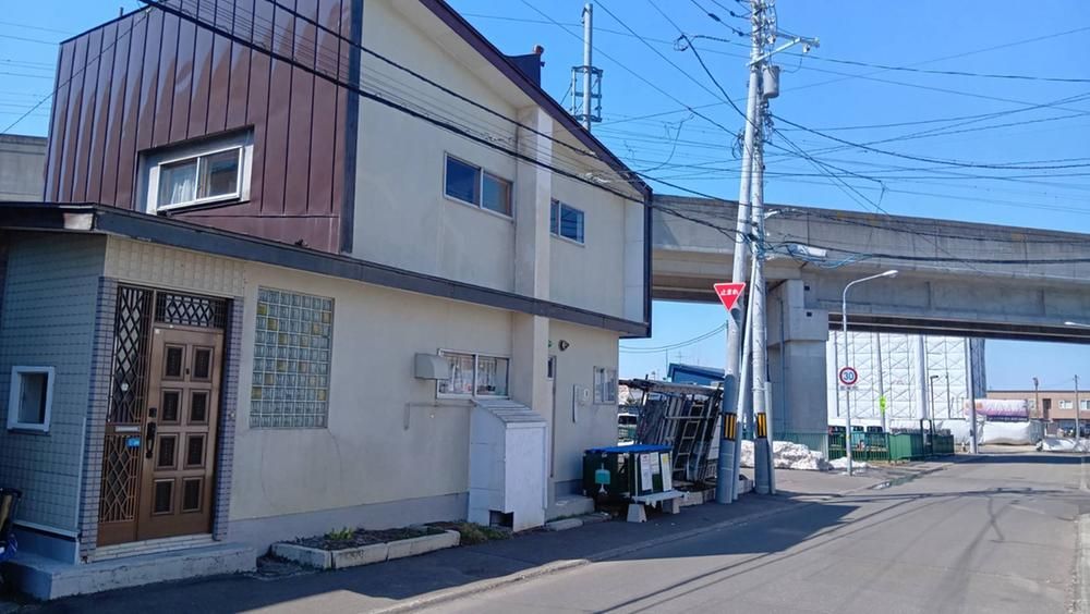 193m2 Corner Land for Sale in Nishi Ward, Sapporo - Thumbnail 2