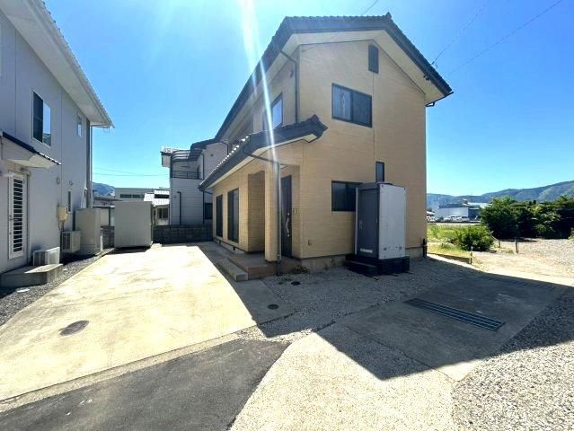 Used House in Chikuma City, Nagano - 4K+S, 91m2 - Thumbnail 3
