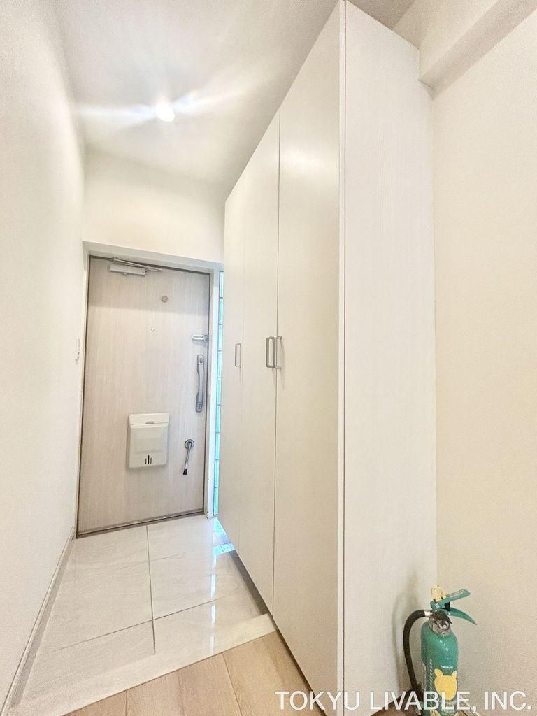 Renovated 2LDK Apartment Near Miyazakidai Station in Kawasaki - Thumbnail 2