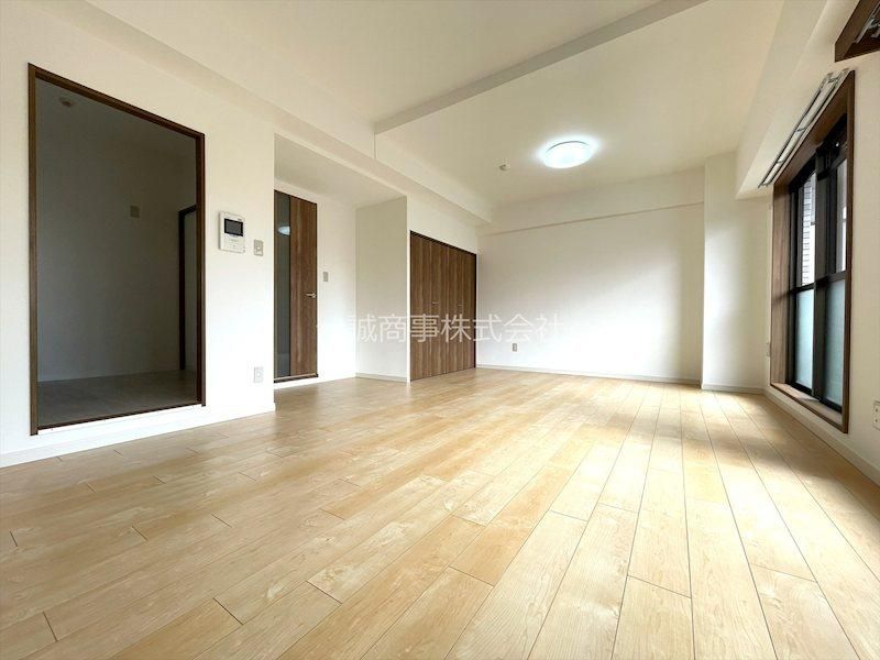 Renovated 2LDK Apartment Near Tsuchiura Station, Ibaraki - Thumbnail 4