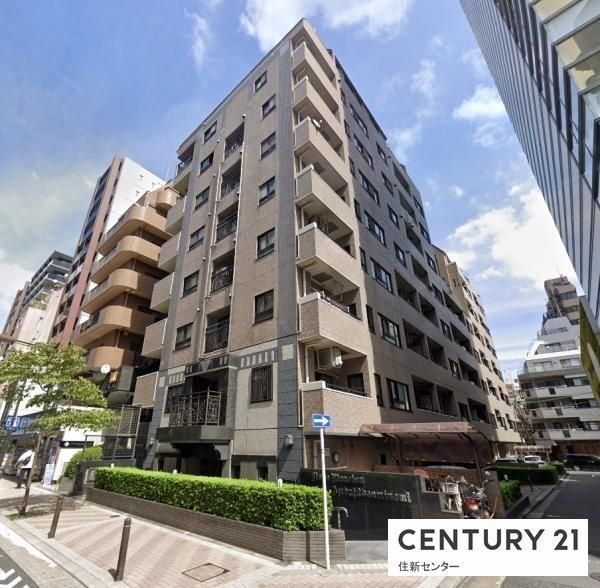 Renovated 1LDK Apartment for Sale in Azabu-Juban, Minato-ku, Tokyo - Thumbnail 3