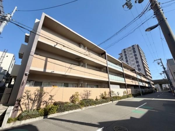 Premist Suminoe 3LDK Apartment for Sale in Osaka - Thumbnail 2