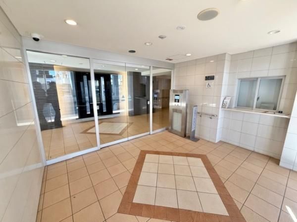 Premist Suminoe 3LDK Apartment for Sale in Osaka - Thumbnail 4