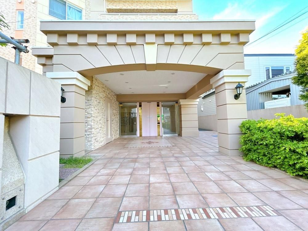 4LDK Condominium for Sale in Sapporo Chuo Ward - Thumbnail 3