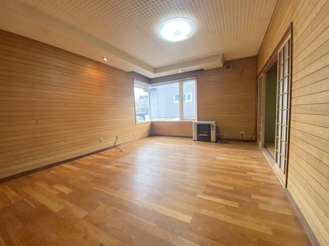 3LDK House with Mountain Views in Furano, Hokkaido - Thumbnail 3