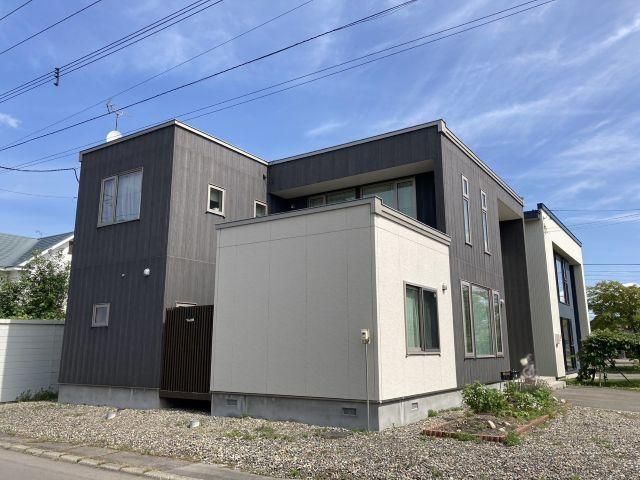 5LDK+S House for Sale in Obihiro, Hokkaido - 173m2 - Thumbnail 2