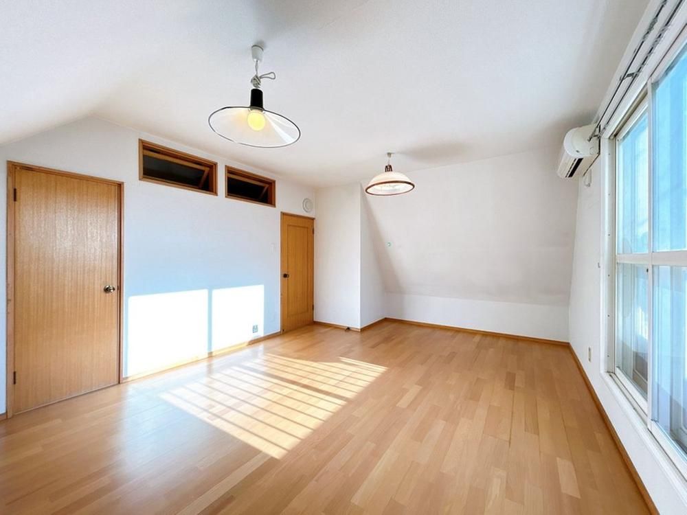 4LDK Detached House for Sale in Asahikawa, Hokkaido - 250m² Land - Thumbnail 4