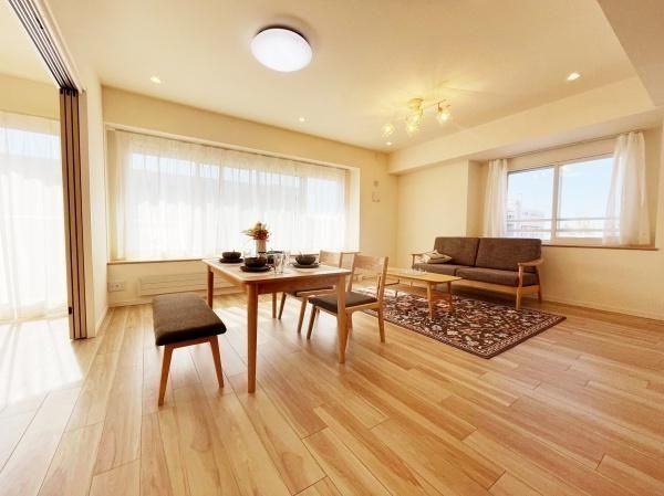 Renovated 3LDK Apartment for Sale in Sapporo Kita Ward - Thumbnail 3