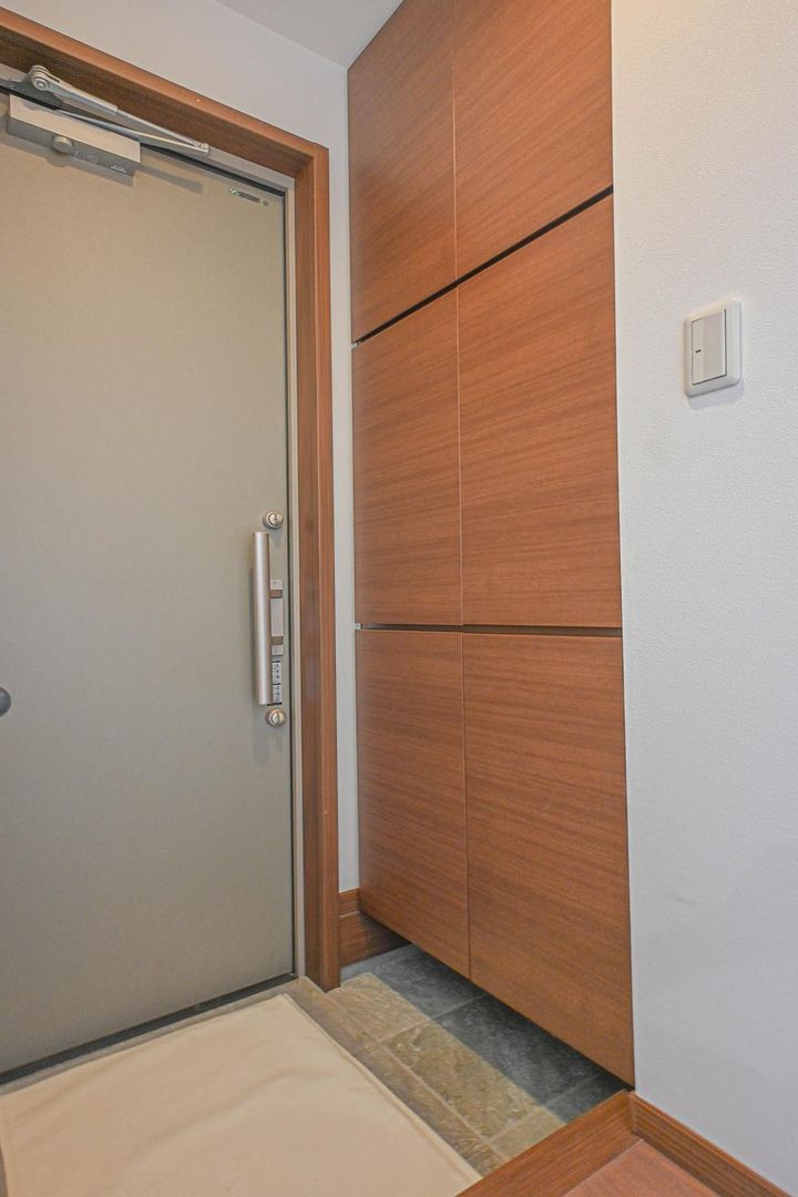 3-Story 3LLDDKK House in Tsurumi-ku, Yokohama for Sale - Thumbnail 2