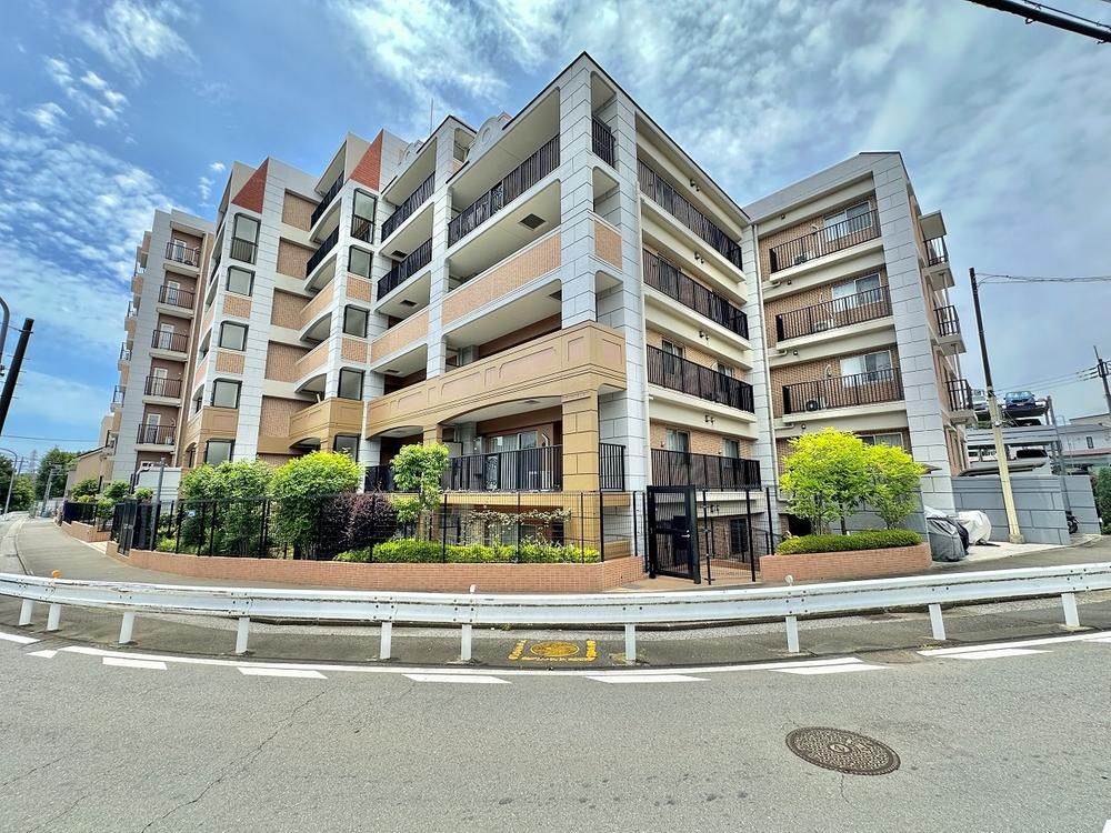 Apartment in Midori-ku, Yokohama City, Kanagawa Prefecture - Thumbnail 4