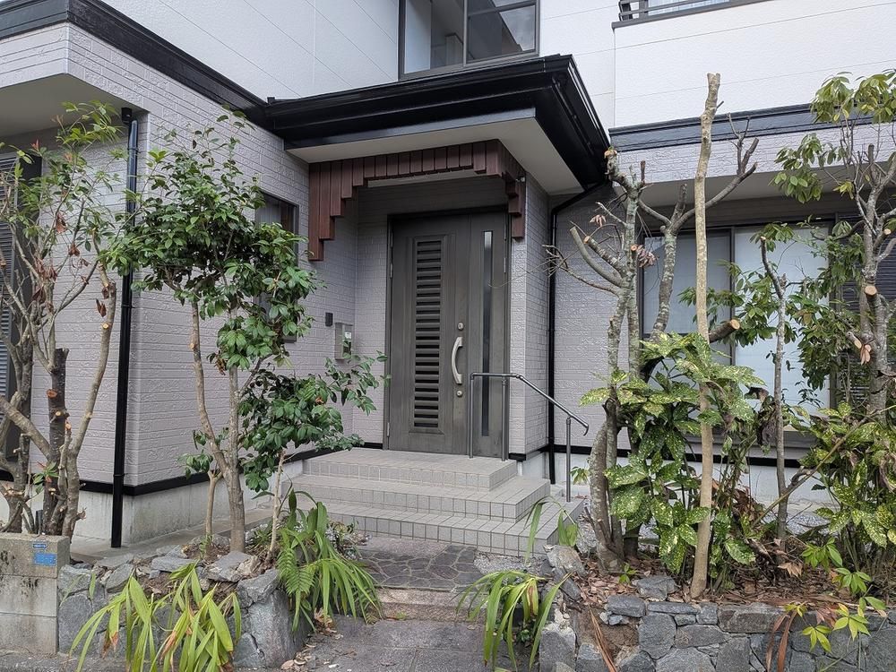4LDK Used House in Tsukimigaoka, Miyazaki City - 227m² Land - Thumbnail 3