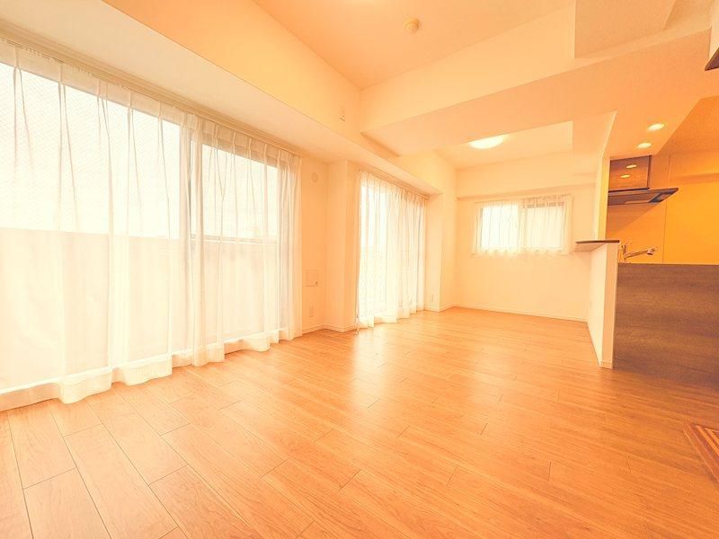Renovated 3LDK Apartment Near JR Iwakuni Station in Iwakuni City - Thumbnail 3
