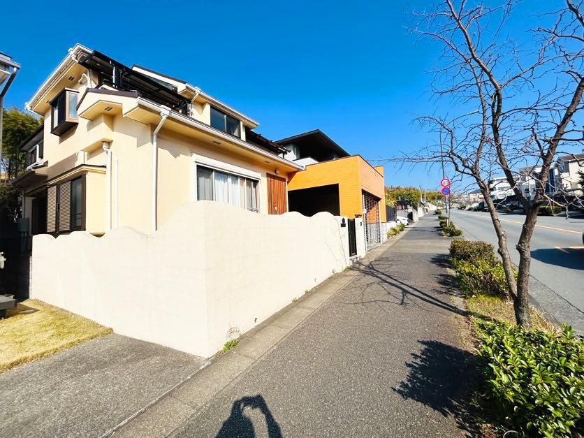 5LDK Family Home with Garage near Hachioji-Minamino Station - Thumbnail 2