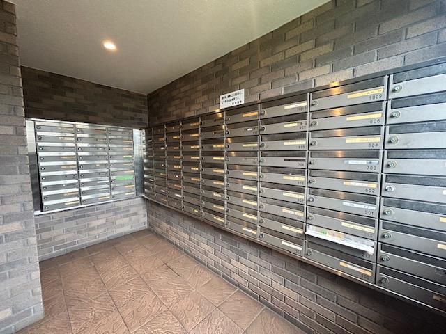 2LDK Apartment for Sale in Hirakata, Osaka - 63m2 - Thumbnail 2