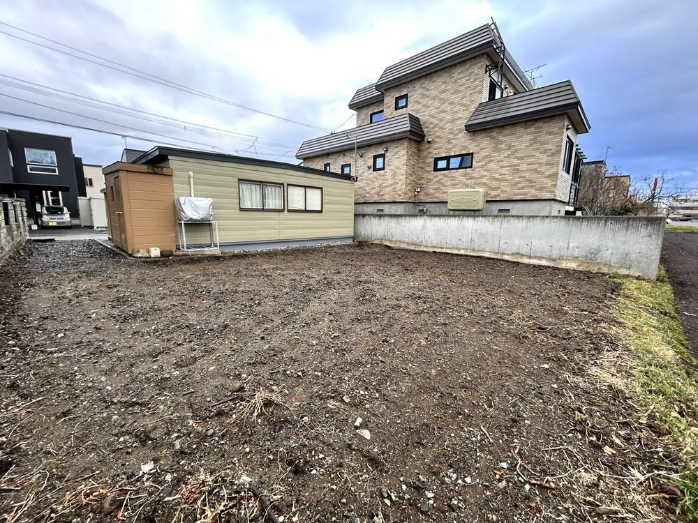 117m2 Land for Sale near Teine Station, Sapporo - Thumbnail 2