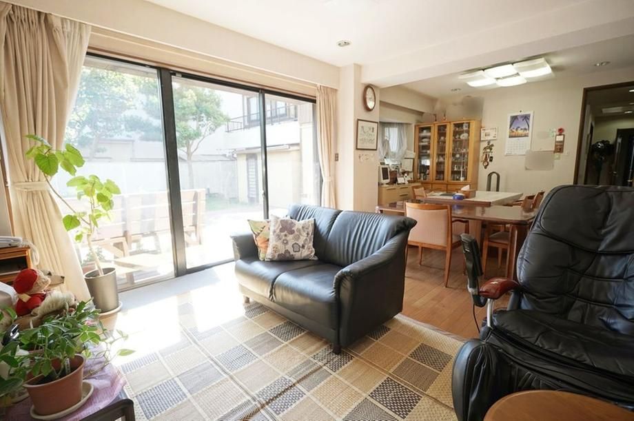 Spacious 6LDK+S Corner Home in Fujisawa with Mt. Fuji Views - Thumbnail 4