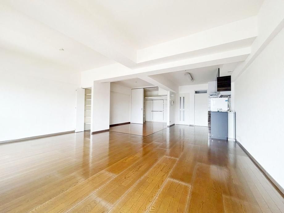 Spacious 1R Apartment in Miyamaedaira, Kawasaki - 60.92 sqm - Thumbnail 3