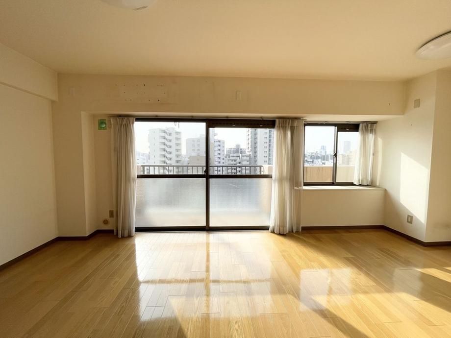 Dia Palace Higashi Shiragabe A 3LDK Apartment for Sale in Nagoya - Thumbnail 4